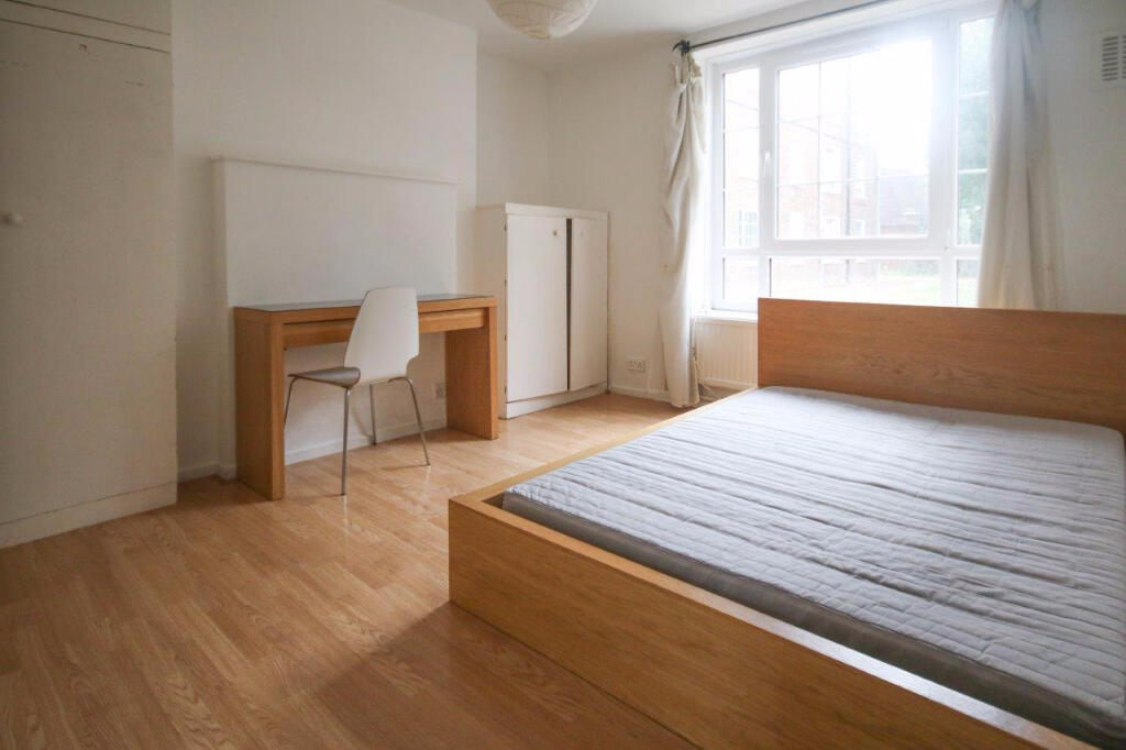 4 bed Apartment for rent in London. From Residential Realtors - London 4 bed Apartment for rent in London. From Residential Realtors - London