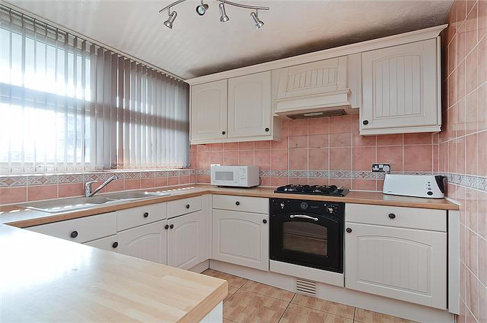 3 bed Apartment for rent in Chelsea. From Residential Realtors - London 3 bed Apartment for rent in Chelsea. From Residential Realtors - London