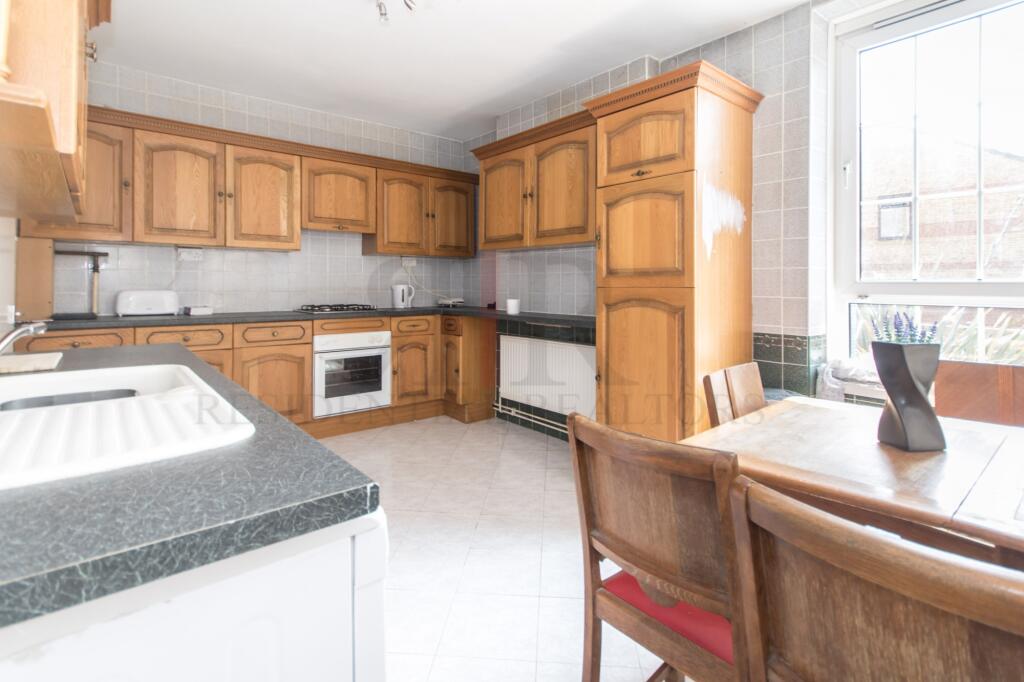 3 bed Apartment for rent in Bermondsey. From Residential Realtors - London
