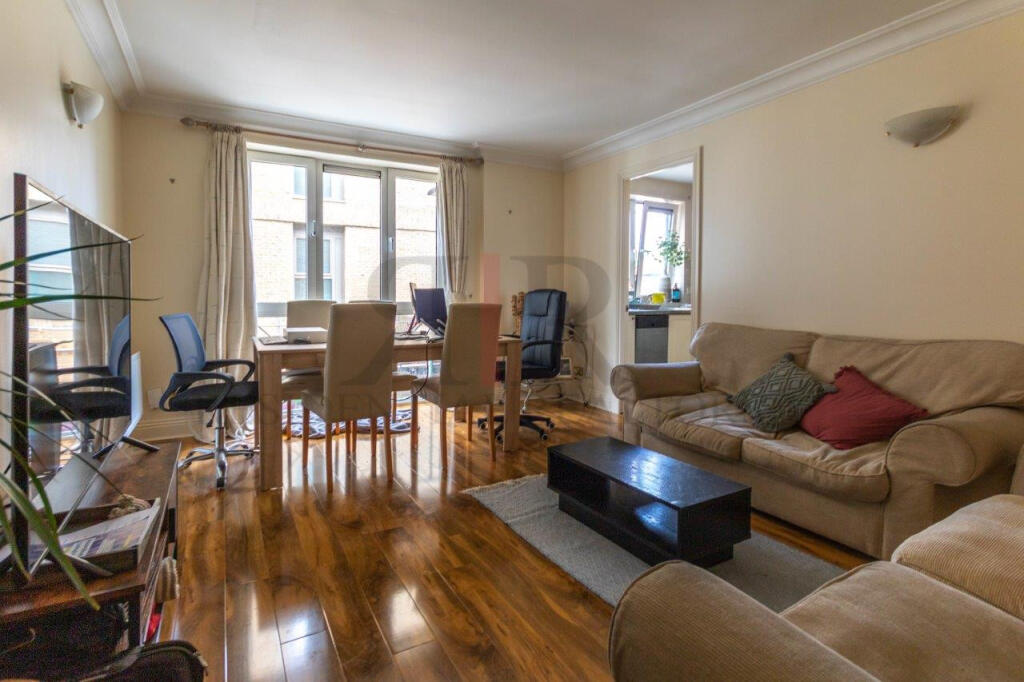 2 bed Apartment for rent in London. From Residential Realtors - London