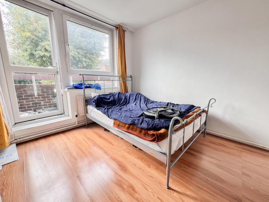 2 bed Mid Terraced House for rent in Bermondsey. From Residential Realtors - London