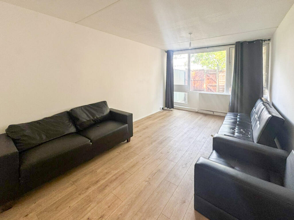 5 bed Apartment for rent in Camberwell. From Residential Realtors - London 5 bed Apartment for rent in Camberwell. From Residential Realtors - London