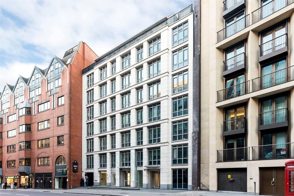 4 bed Studio for rent in London. From Residential Realtors - London 4 bed Studio for rent in London. From Residential Realtors - London