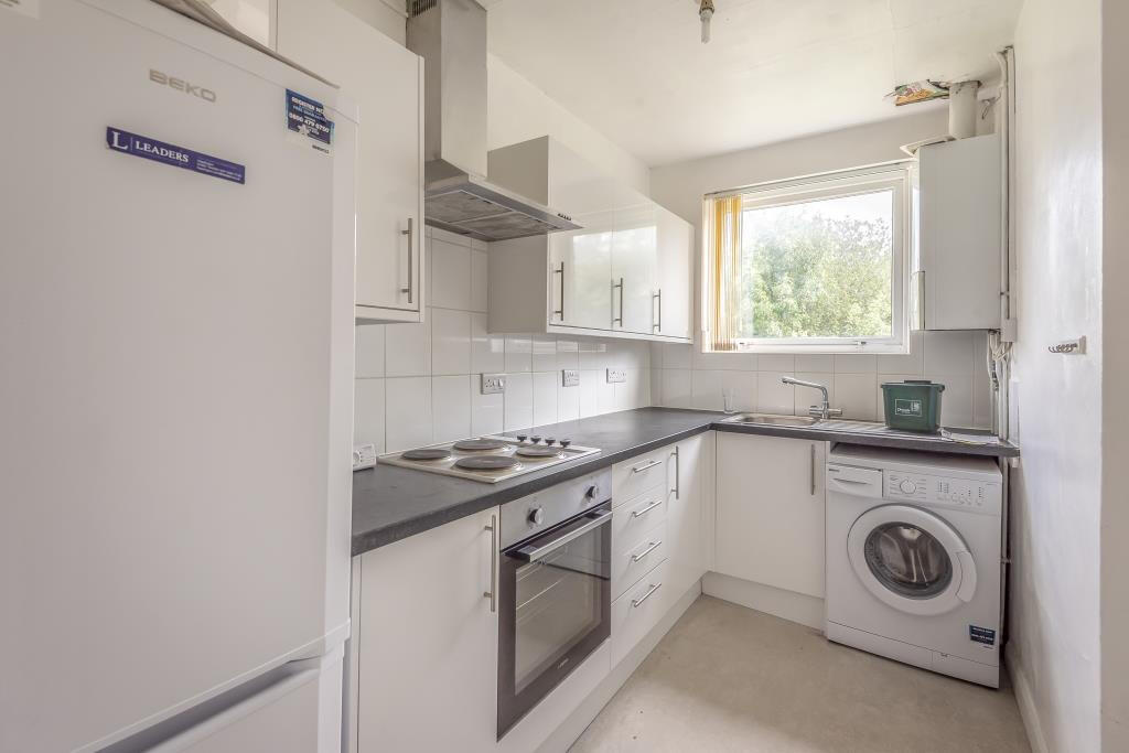 2 bed Apartment for rent in London. From Residential Realtors - London