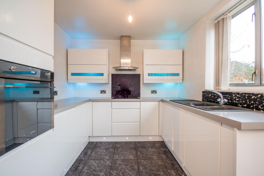 2 bed End of Terrace for rent in Dagenham. From Residential Realtors - London