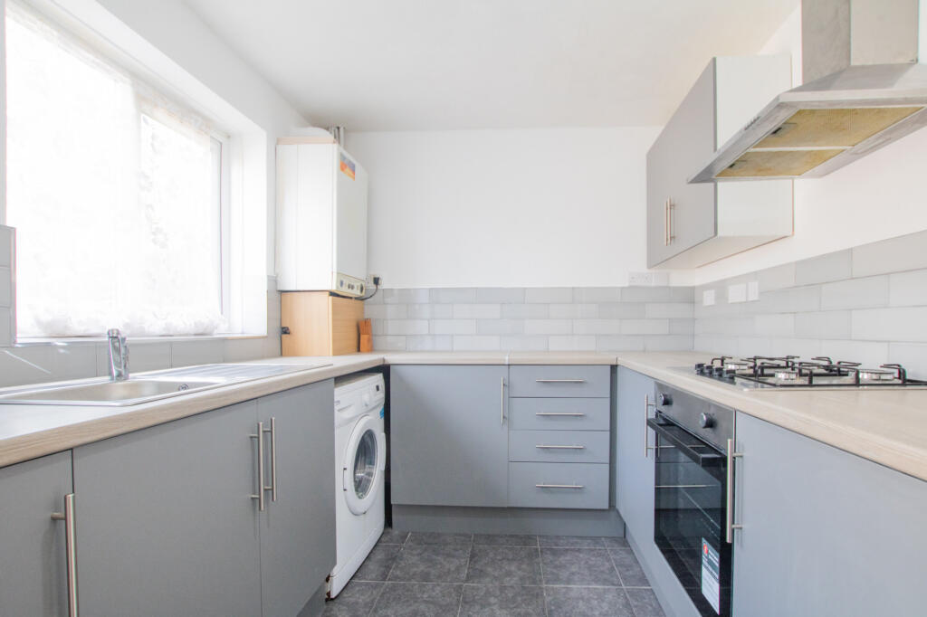 3 bed Apartment for rent in London. From Residential Realtors - London 3 bed Apartment for rent in London. From Residential Realtors - London