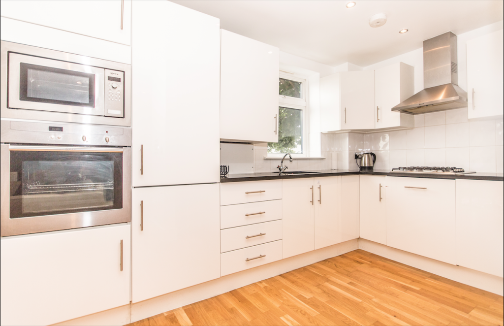 2 bed Apartment for rent in London. From Residential Realtors - London 2 bed Apartment for rent in London. From Residential Realtors - London