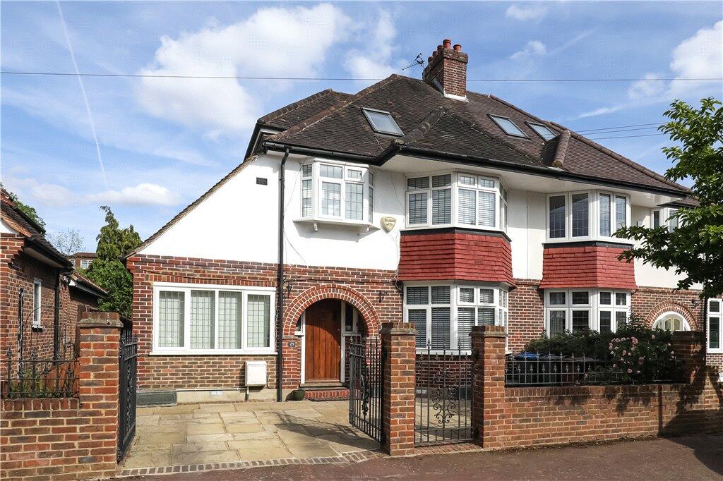 4 bed Semi Detached for rent in New Malden. From Robert Holmes & Co - Powered by Keller Williams - Coombe Lane