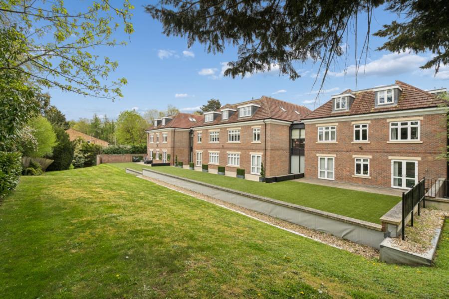 1 bed Apartment for rent in Northwood. From Robsons