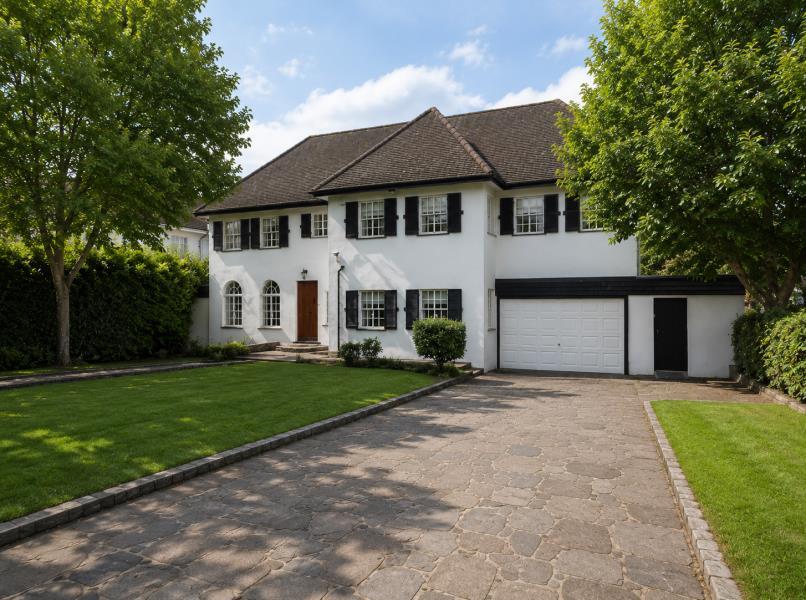 5 bed Detached for rent in Northwood. From Robsons