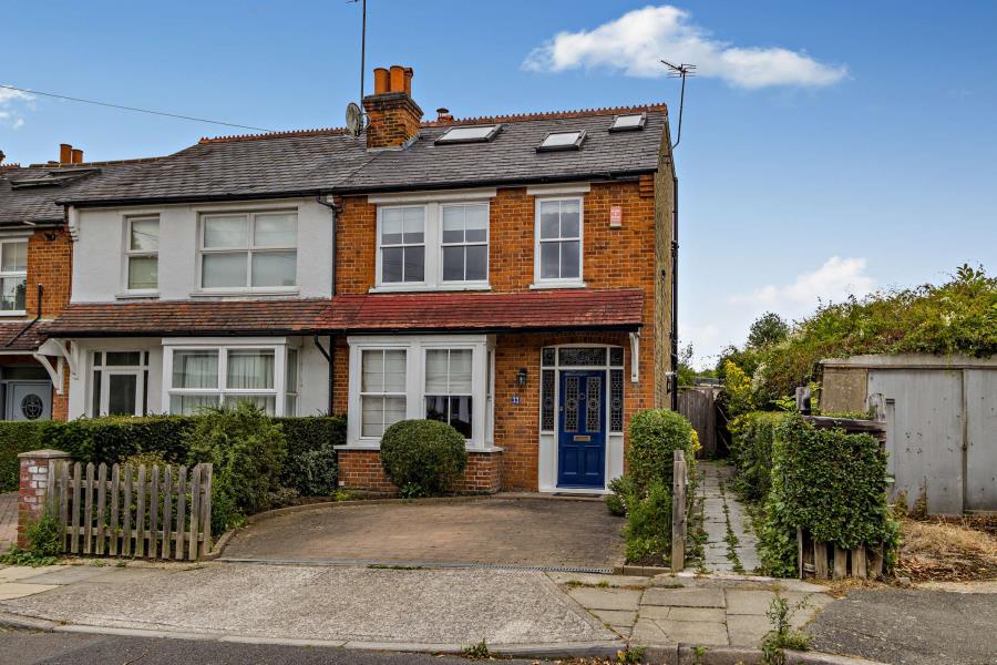 3 bed Semi Detached for rent in Northwood. From Robsons