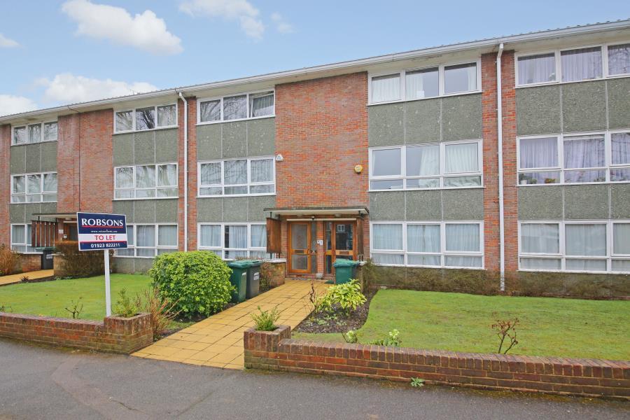 3 bed Duplex for rent in Northwood. From Robsons 3 bed Duplex for rent in Northwood. From Robsons