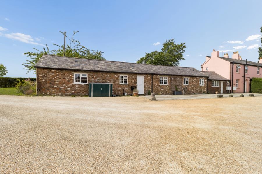1 bed Apartment for rent in Sarratt. From Robsons