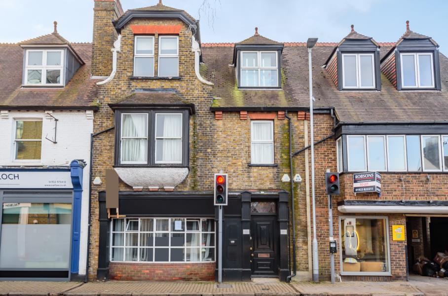 1 bed 1st Floor Flat for rent in Rickmansworth. From Robsons