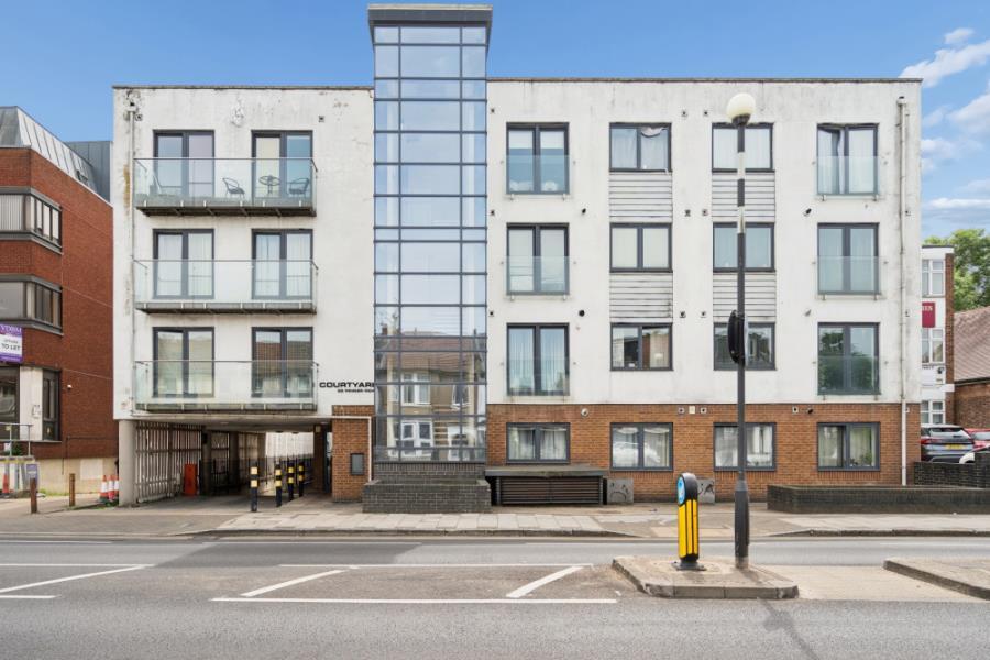 1 bed Apartment for rent in Harrow. From Robsons - Pinner