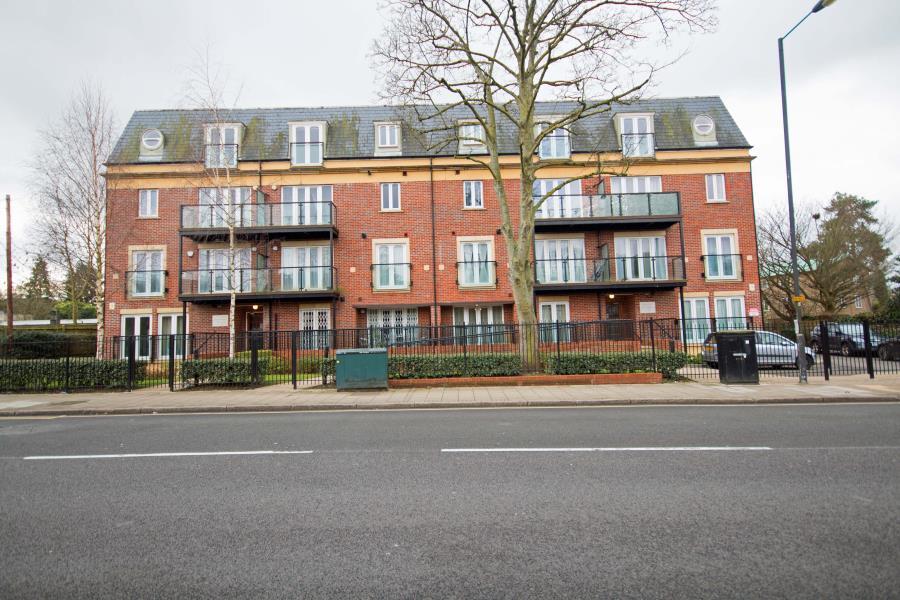 1 bed Apartment for rent in Pinner. From Robsons - Pinner
