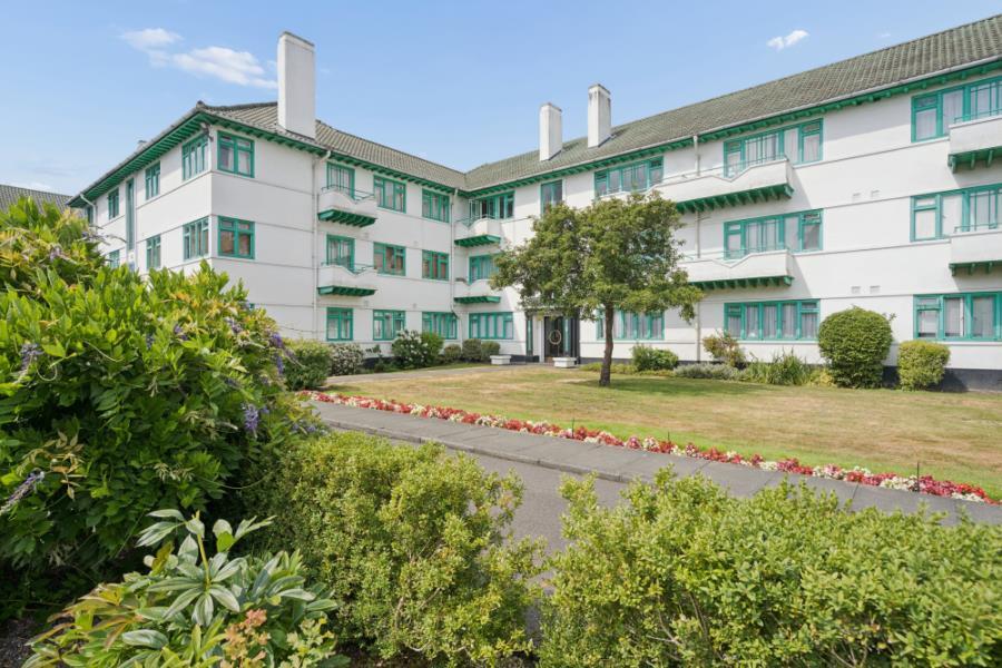 3 bed Apartment for rent in Pinner. From Robsons - Pinner