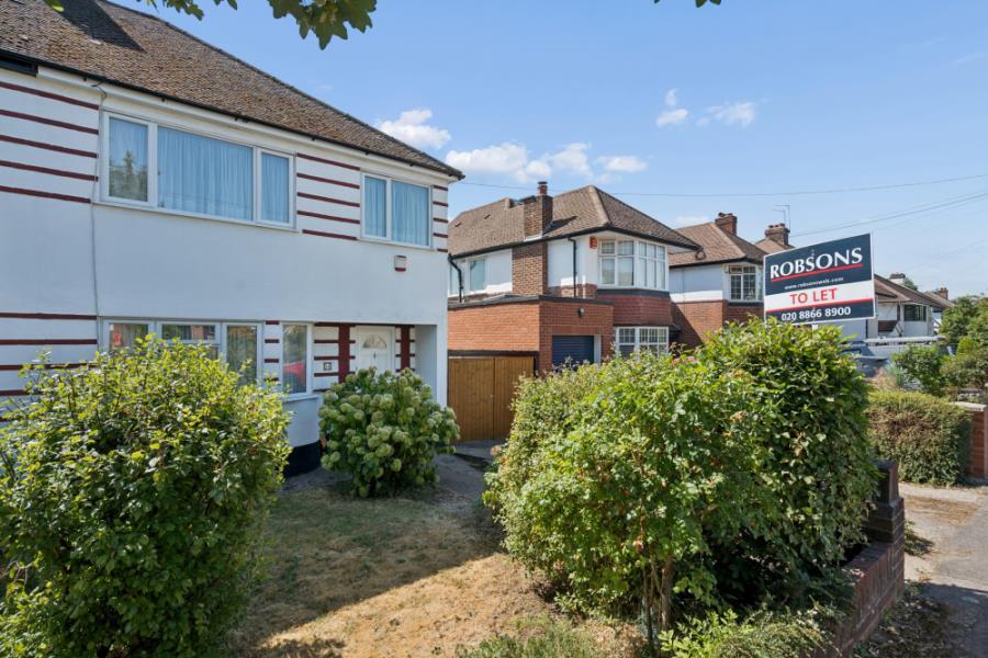 3 bed Semi Detached for rent in Pinner. From Robsons - Pinner 3 bed Semi Detached for rent in Pinner. From Robsons - Pinner