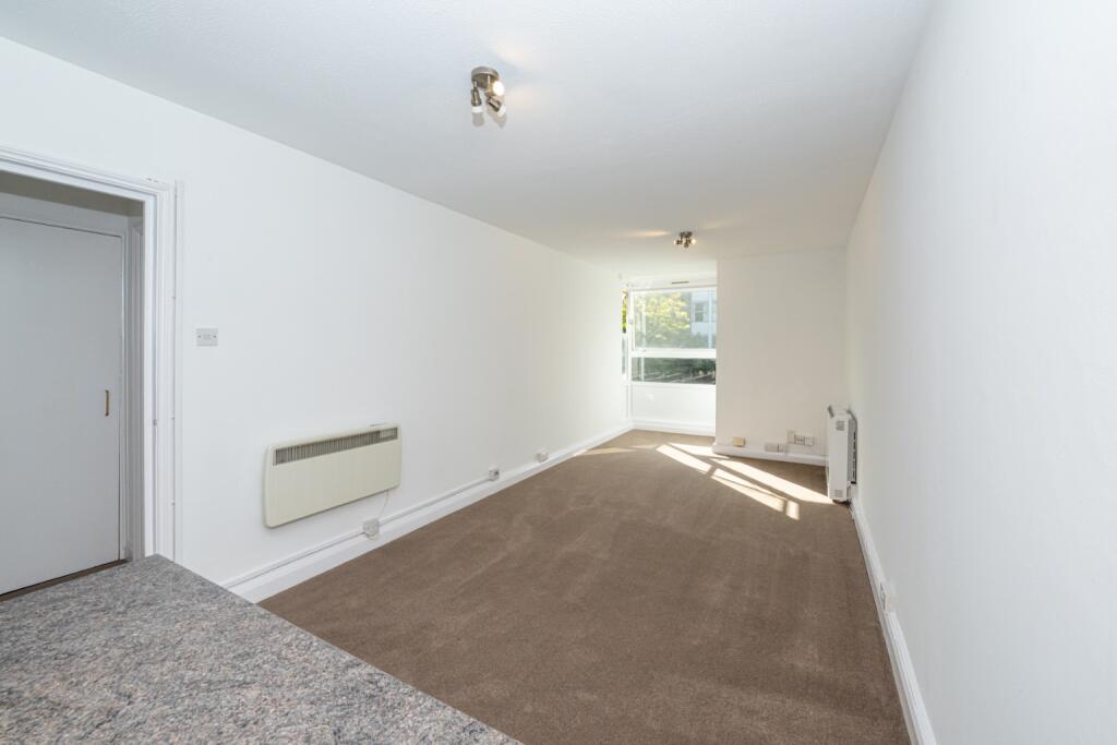 1 bed 1st Floor Flat for rent in London. From Rochford Stokes