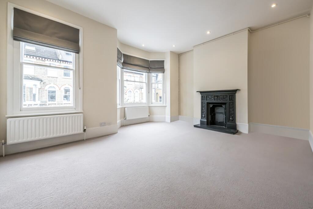 1 bed 1st Floor Flat for rent in Battersea. From Rochford Stokes 1 bed 1st Floor Flat for rent in Battersea. From Rochford Stokes
