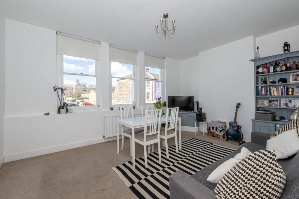 1 bed 1st Floor Flat for rent in London. From Rochford Stokes