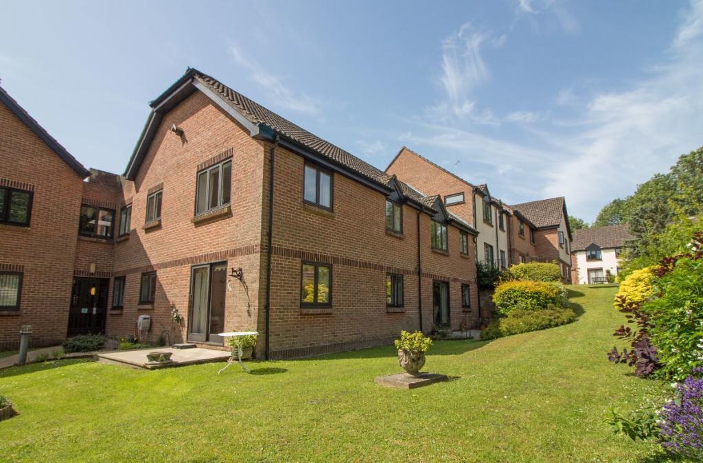 1 bed 1st Floor Flat for rent in Horndean. From Gateway - Southend