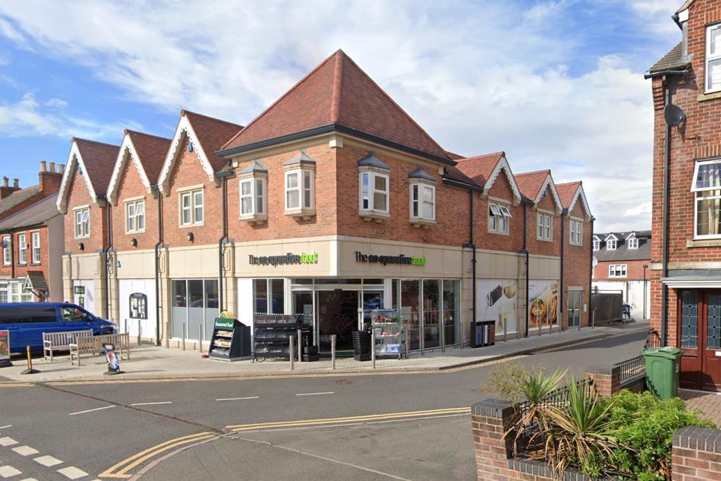 2 bed 1st Floor Flat for rent in Woodhouse. From Gateway - Southend