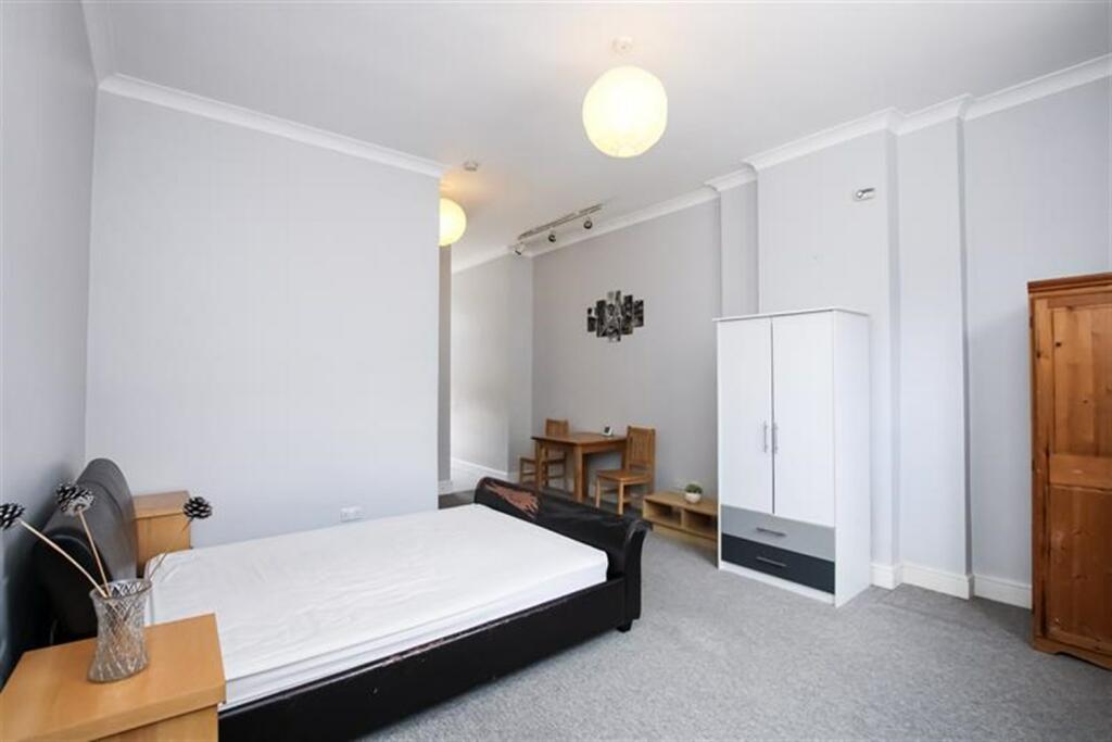 0 bed Flat for rent in Hendon. From Roundtree Real Estate