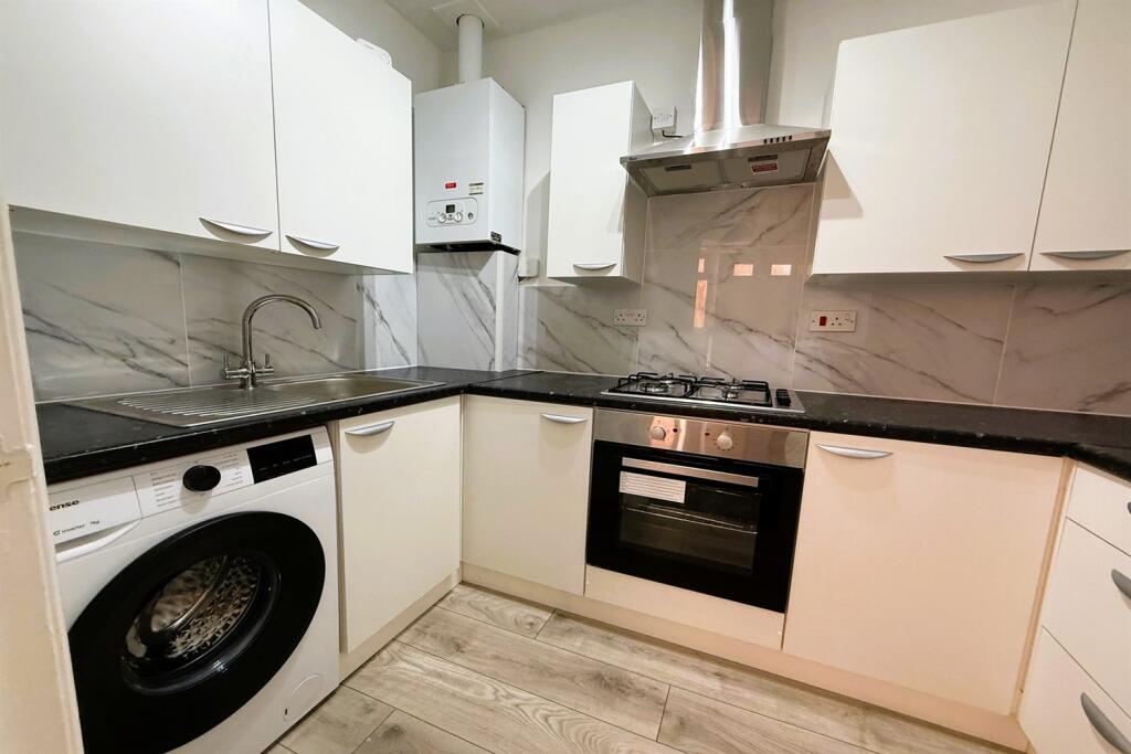 1 bed Apartment for rent in Bournemouth. From Roundtree Real Estate - London