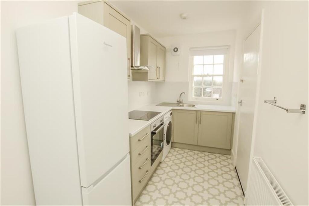 3 bed 1st Floor Flat for rent in Hendon. From Roundtree Real Estate - London