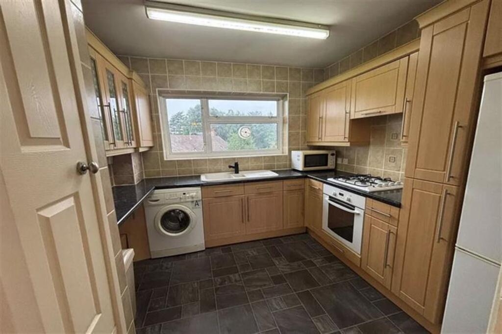 2 bed Apartment for rent in Finchley. From Roundtree Real Estate - London