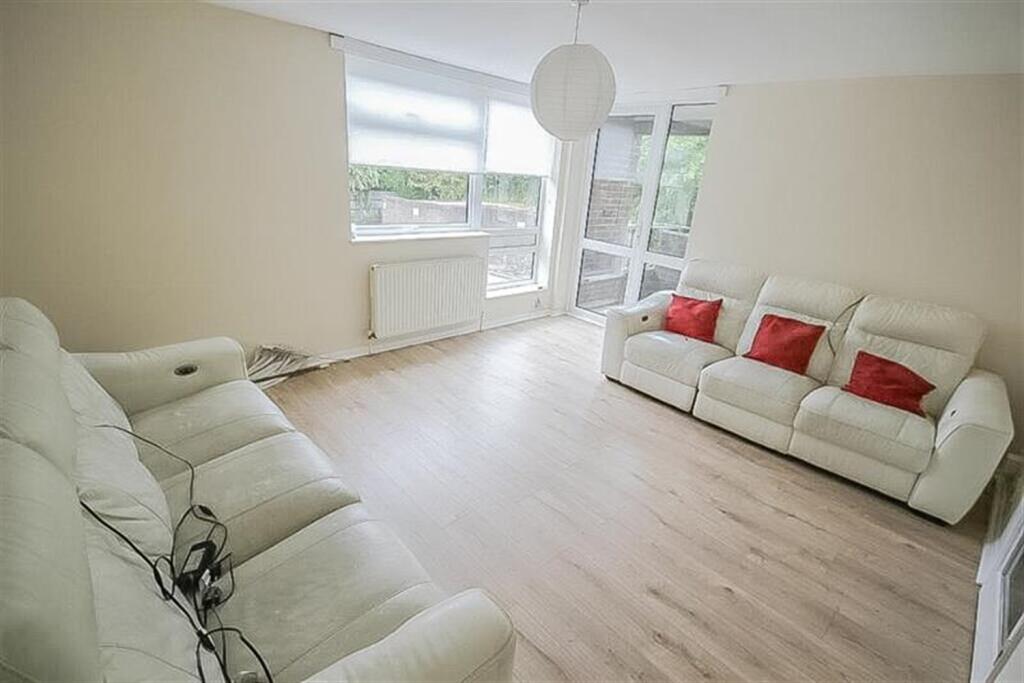 1 bed 1st Floor Flat for rent in Harrow. From Roundtree Real Estate - London 1 bed 1st Floor Flat for rent in Harrow. From Roundtree Real Estate - London