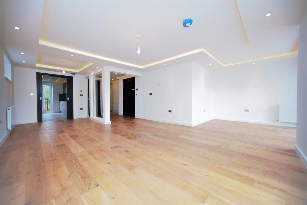 3 bed 1st Floor Flat for rent in Hendon. From Roundtree Real Estate - London