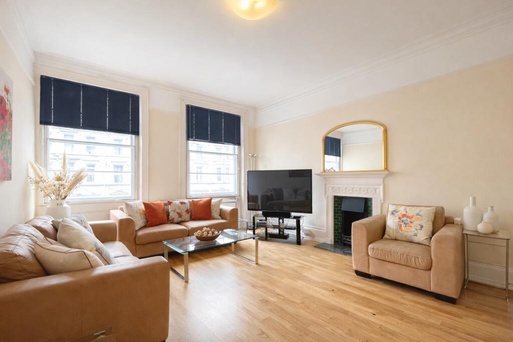 3 bed Apartment for rent in Kensington. From RR Properties - London
