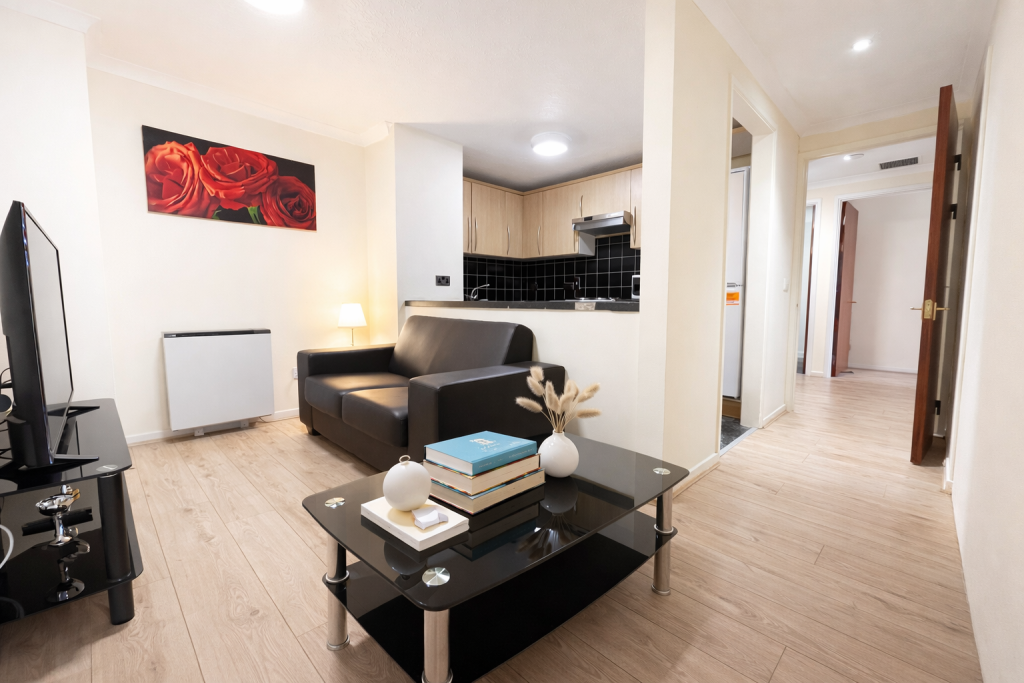 2 bed 1st Floor Flat for rent in Kensington. From RR Properties - London