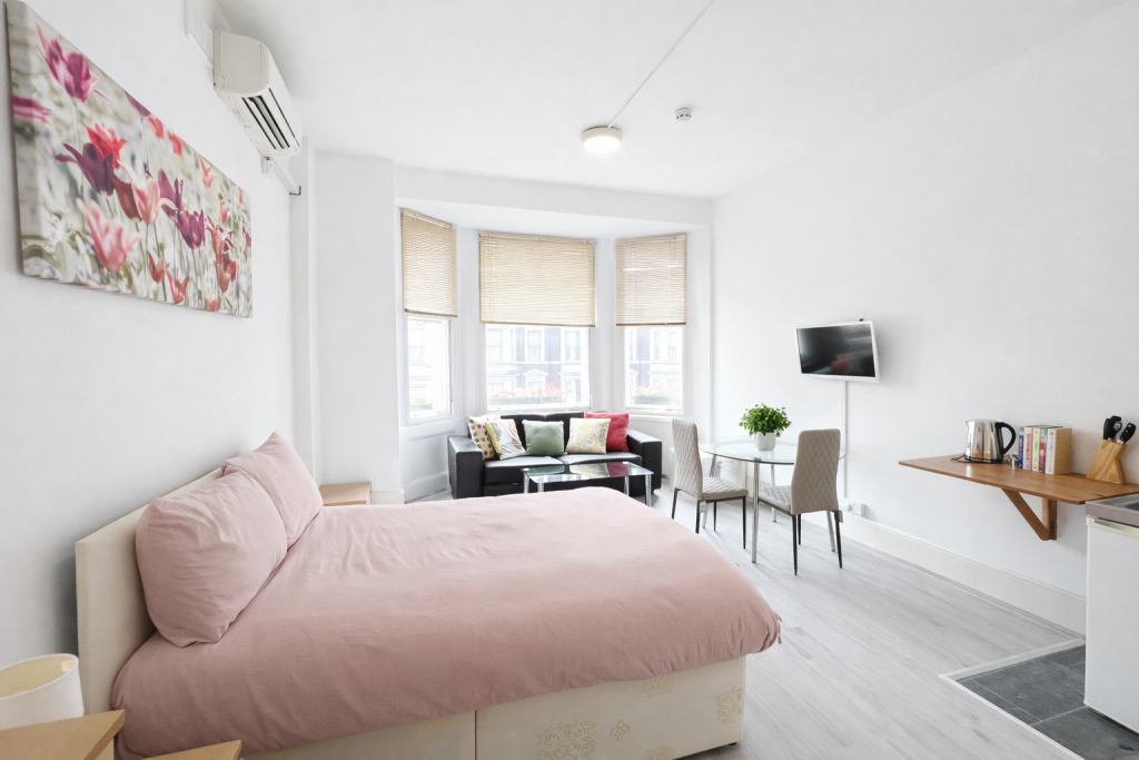4 bed Studio for rent in Kensington. From RR Properties - London