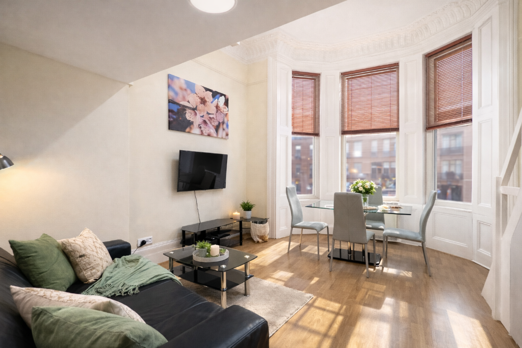 2 bed 1st Floor Flat for rent in Kensington. From RR Properties - London