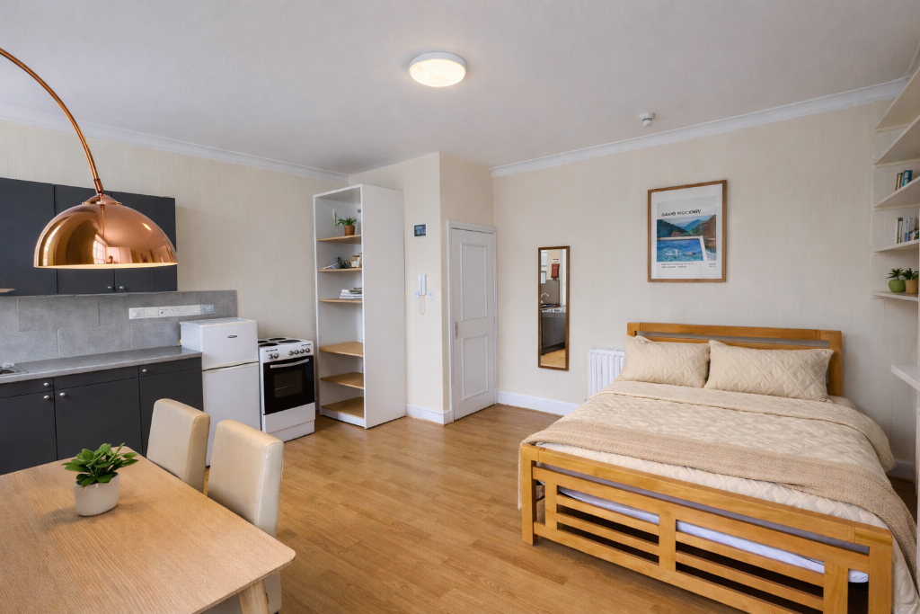 4 bed Studio for rent in Chelsea. From RR Properties - London