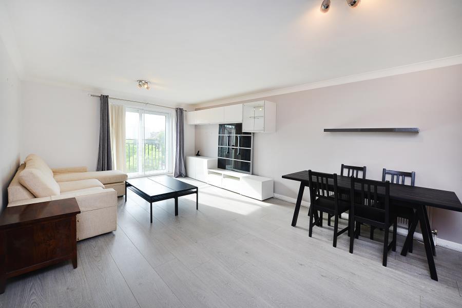 3 bed Flat for rent in Poplar. From Rubicon Estate Agents