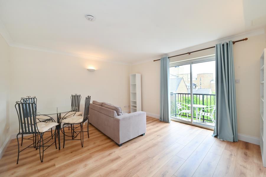 2 bed Flat for rent in Poplar. From Rubicon Estate Agents