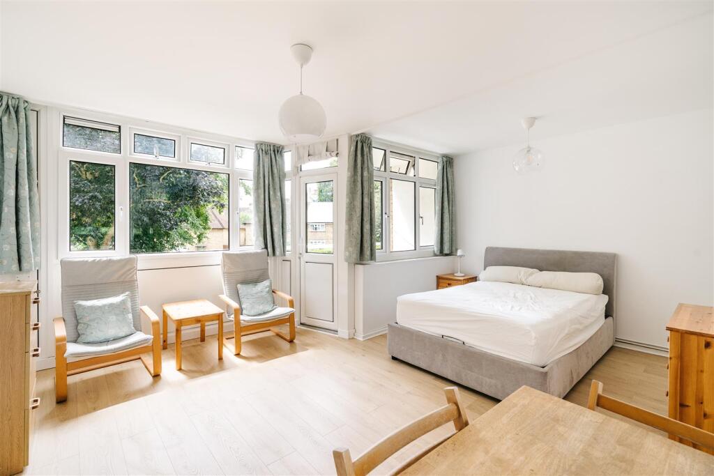 1 bed 1st Floor Flat for rent in Hampstead. From Salter Rex