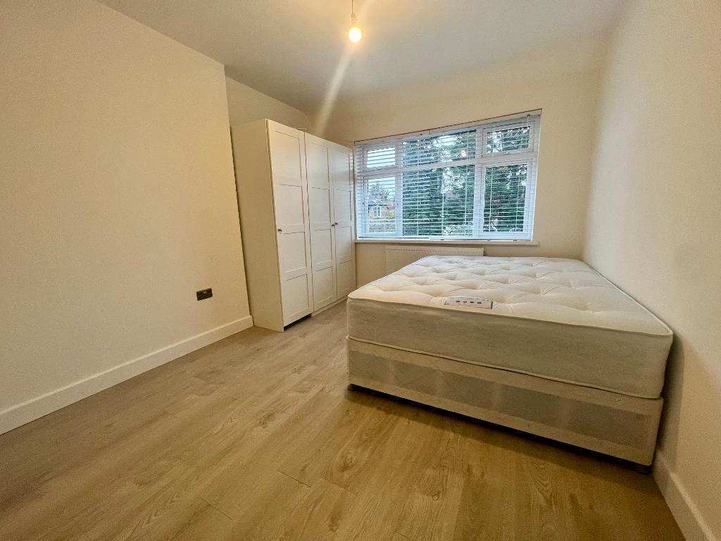 4 bed House Share for rent in Acton. From Savoy Property Consultants - West London