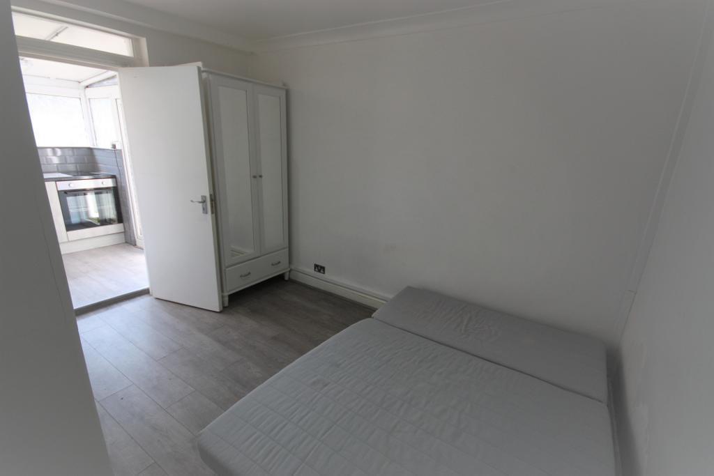 0 bed Studio for rent in Acton. From Savoy Property Consultants - West London
