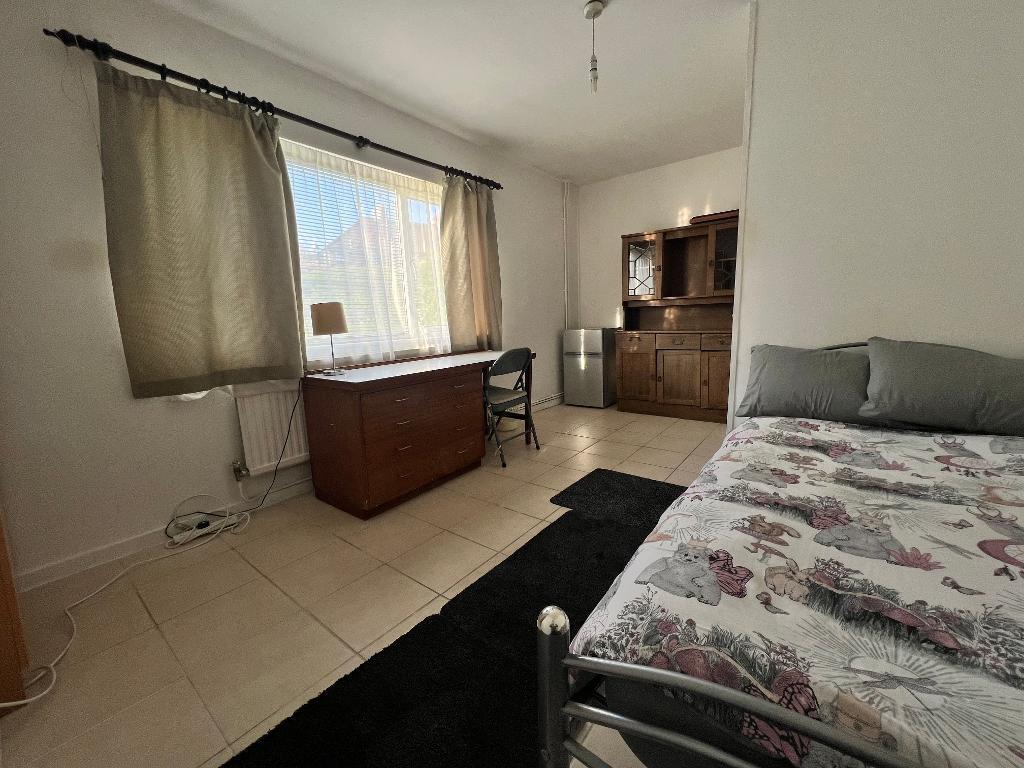 1 bed House Share for rent in Acton. From Savoy Property Consultants - West London