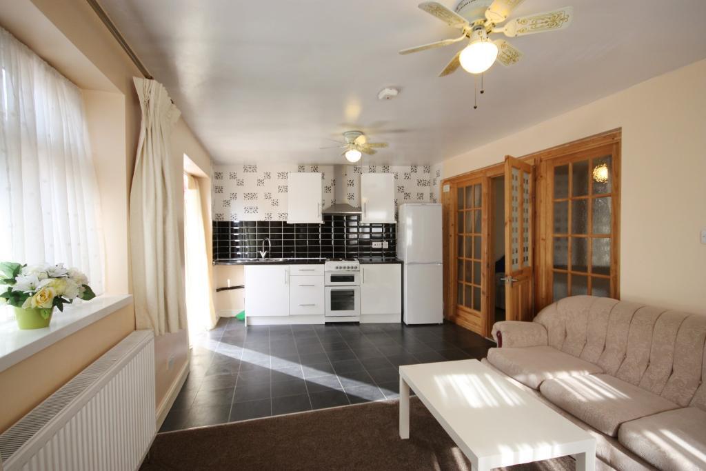 1 bed 1st Floor Flat for rent in Acton. From Savoy Property Consultants - West London