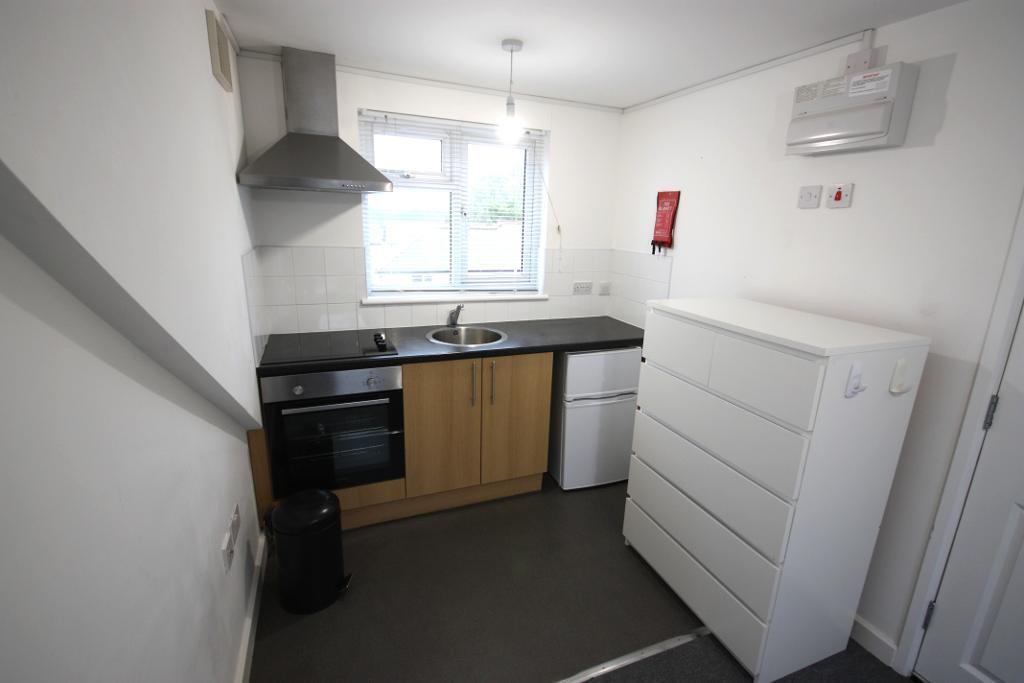 0 bed 1st Floor Flat for rent in Acton. From Savoy Property Consultants - West London