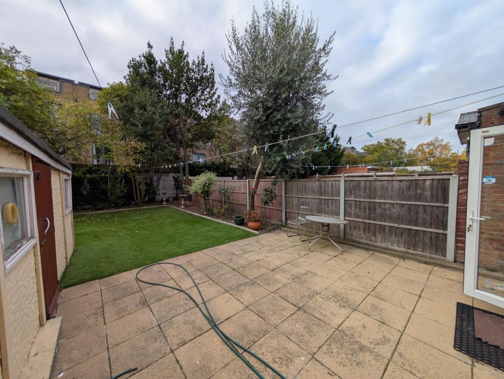 0 bed House Share for rent in Acton. From Savoy Property Consultants - West London