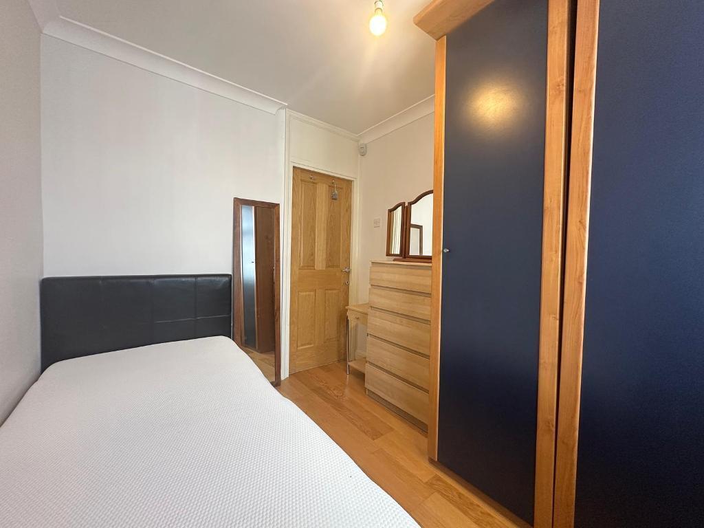 0 bed House Share for rent in Acton. From Savoy Property Consultants - West London