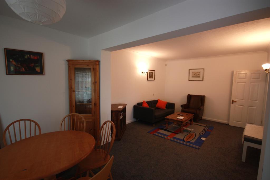4 bed Semi Detached for rent in Acton. From Savoy Property Consultants - West London