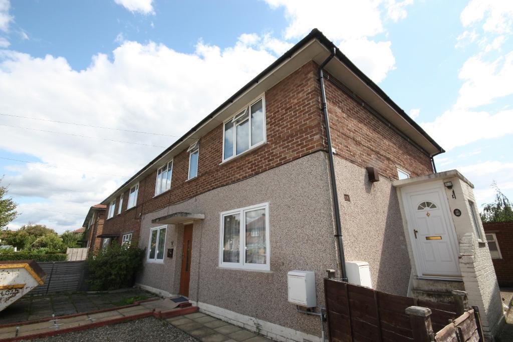 2 bed Annexe for rent in Northolt. From Savoy Property Consultants - West London